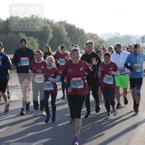 03.10.2025 - Köhlbrandbrückenlauf Jannik Wohlers http://msf.ph/oto/9064443 03.10.2025 09:25:20 Position 3 2212, 2351, 2085, 478, 393, 149, 2465 meine-sportfotos.de