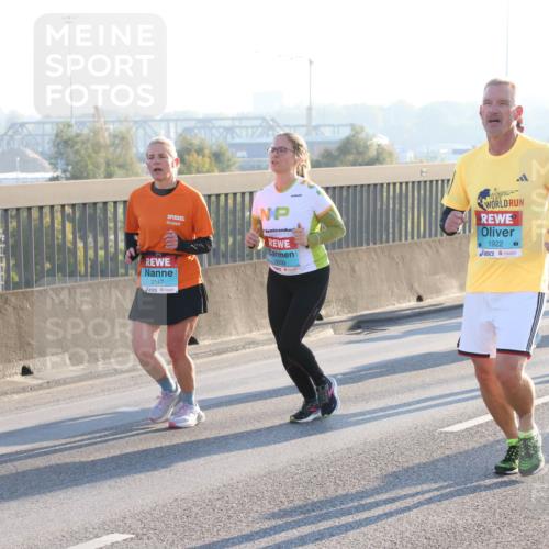 03.10.2025 - Köhlbrandbrückenlauf Lena Gebhardt http://msf.ph/oto/9064450 03.10.2025 09:21:33 Position 1 3339, 2147, 1922, 3177 meine-sportfotos.de