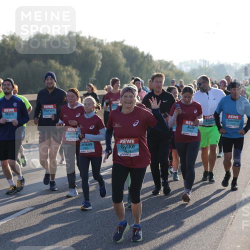 03.10.2025 - Köhlbrandbrückenlauf Jannik Wohlers http://msf.ph/oto/9064451 03.10.2025 09:25:20 Position 3 2212, 2351, 1880, 2085, 3478, 2465 meine-sportfotos.de
