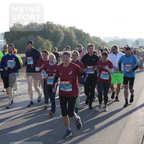 03.10.2025 - Köhlbrandbrückenlauf Jannik Wohlers http://msf.ph/oto/9064459 03.10.2025 09:25:21 Position 3 2212, 2085, 3478, 2511, 2465 meine-sportfotos.de