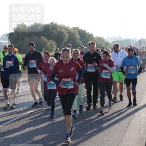 03.10.2025 - Köhlbrandbrückenlauf Jannik Wohlers http://msf.ph/oto/9064466 03.10.2025 09:25:21 Position 3 2212, 478, 2511 meine-sportfotos.de