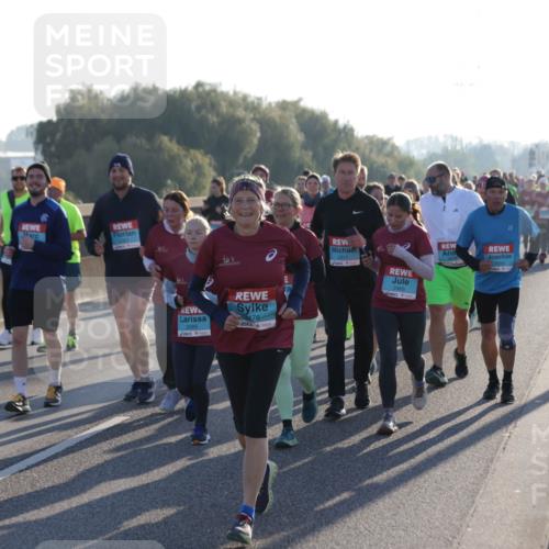 03.10.2025 - Köhlbrandbrückenlauf Jannik Wohlers http://msf.ph/oto/9064469 03.10.2025 09:25:21 Position 3 2212, 2085, 478, 2511, 3393, 2465 meine-sportfotos.de