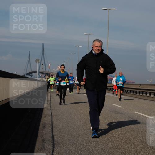 03.10.2025 - Köhlbrandbrückenlauf Fabian Wolf http://msf.ph/oto/9064498 03.10.2025 10:07:40 Position 3  meine-sportfotos.de