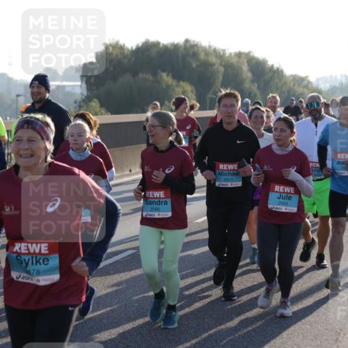 03.10.2025 - Köhlbrandbrückenlauf Jannik Wohlers http://msf.ph/oto/9064500 03.10.2025 09:25:22 Position 3 2371, 478, 2086, 2511, 2465, 339, 3439 meine-sportfotos.de