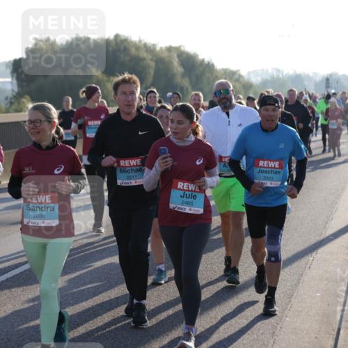 03.10.2025 - Köhlbrandbrückenlauf Jannik Wohlers http://msf.ph/oto/9064504 03.10.2025 09:25:23 Position 3 351, 2085, 2086, 2511, 2465, 3393 meine-sportfotos.de