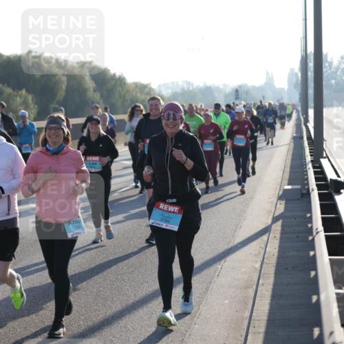 03.10.2025 - Köhlbrandbrückenlauf Jannik Wohlers http://msf.ph/oto/9064545 03.10.2025 09:25:25 Position 3 2233, 1546, 3784 meine-sportfotos.de