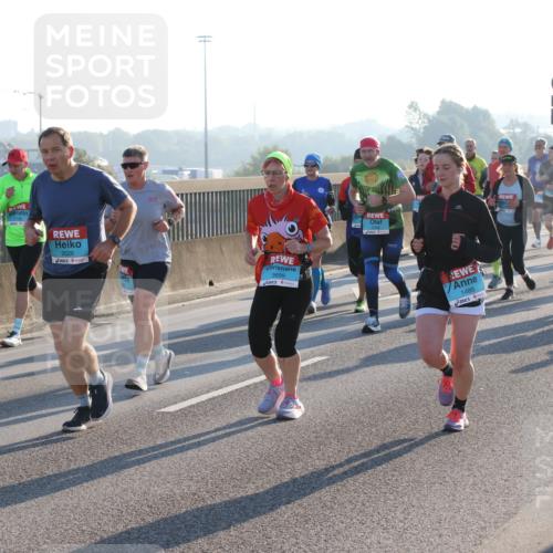 03.10.2025 - Köhlbrandbrückenlauf Lena Gebhardt http://msf.ph/oto/9064547 03.10.2025 09:21:38 Position 1 2026, 3699, 1485 meine-sportfotos.de