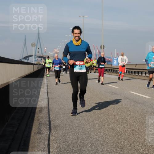 03.10.2025 - Köhlbrandbrückenlauf Fabian Wolf http://msf.ph/oto/9064552 03.10.2025 10:07:43 Position 3 1887 meine-sportfotos.de