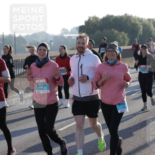 03.10.2025 - Köhlbrandbrückenlauf Jannik Wohlers http://msf.ph/oto/9064557 03.10.2025 09:25:26 Position 3 2012, 2233, 2378, 1546, 3784 meine-sportfotos.de