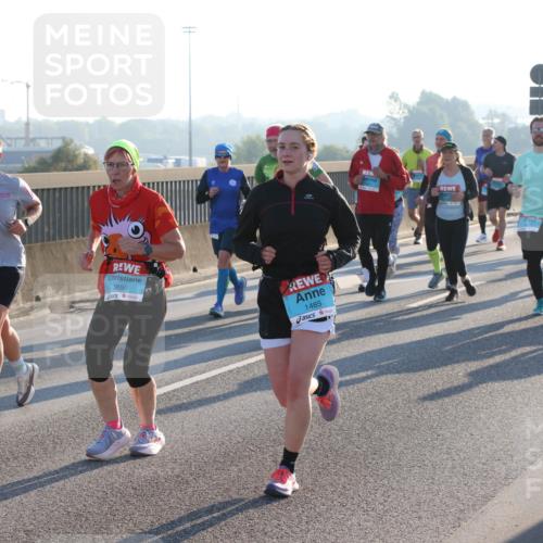 03.10.2025 - Köhlbrandbrückenlauf Lena Gebhardt http://msf.ph/oto/9064562 03.10.2025 09:21:39 Position 1 3699, 1485 meine-sportfotos.de