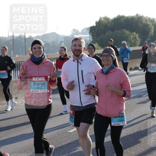 03.10.2025 - Köhlbrandbrückenlauf Jannik Wohlers http://msf.ph/oto/9064564 03.10.2025 09:25:26 Position 3 2012, 2233, 2378, 1546, 3784 meine-sportfotos.de