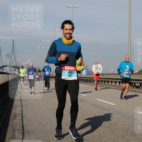03.10.2025 - Köhlbrandbrückenlauf Fabian Wolf http://msf.ph/oto/9064572 03.10.2025 10:07:44 Position 3 1887 meine-sportfotos.de