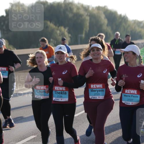 03.10.2025 - Köhlbrandbrückenlauf Jannik Wohlers http://msf.ph/oto/9064603 03.10.2025 09:25:30 Position 3 2438, 2434, 2726, 2725, 2727 meine-sportfotos.de