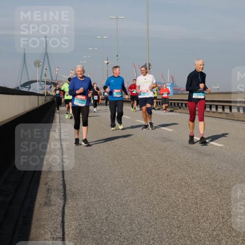 03.10.2025 - Köhlbrandbrückenlauf Fabian Wolf http://msf.ph/oto/9064614 03.10.2025 10:07:47 Position 3  meine-sportfotos.de