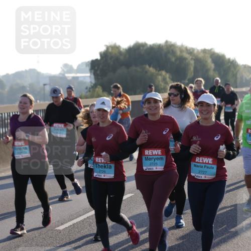 03.10.2025 - Köhlbrandbrückenlauf Jannik Wohlers http://msf.ph/oto/9064622 03.10.2025 09:25:31 Position 3 2438, 2726, 2725, 2727, 3588 meine-sportfotos.de