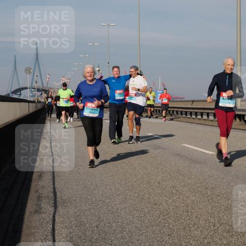 03.10.2025 - Köhlbrandbrückenlauf Fabian Wolf http://msf.ph/oto/9064637 03.10.2025 10:07:48 Position 3 3626, 2136 meine-sportfotos.de
