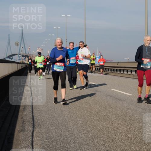 03.10.2025 - Köhlbrandbrückenlauf Fabian Wolf http://msf.ph/oto/9064641 03.10.2025 10:07:48 Position 3 3626 meine-sportfotos.de