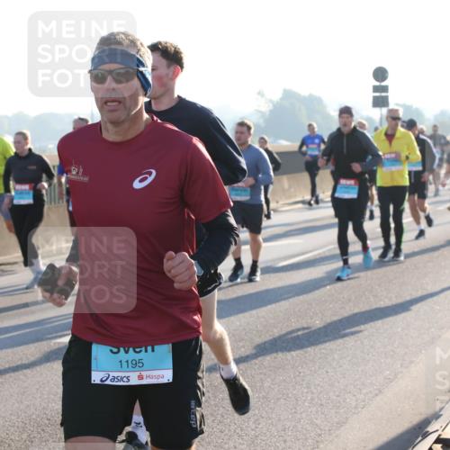 03.10.2025 - Köhlbrandbrückenlauf Lena Gebhardt http://msf.ph/oto/9064652 03.10.2025 09:21:43 Position 1 1193, 1195 meine-sportfotos.de