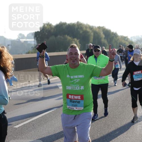 03.10.2025 - Köhlbrandbrückenlauf Jannik Wohlers http://msf.ph/oto/9064672 03.10.2025 09:25:32 Position 3 3476, 3588, 2527 meine-sportfotos.de