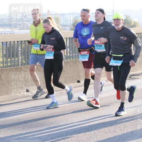 03.10.2025 - Köhlbrandbrückenlauf Lena Gebhardt http://msf.ph/oto/9064677 03.10.2025 09:21:44 Position 1 1768, 3471, 3406, 3470, 3469, 303 meine-sportfotos.de
