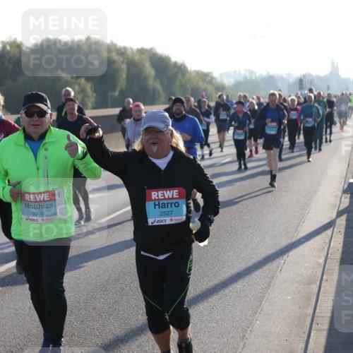 03.10.2025 - Köhlbrandbrückenlauf Jannik Wohlers http://msf.ph/oto/9064693 03.10.2025 09:25:34 Position 3 3396, 2527 meine-sportfotos.de