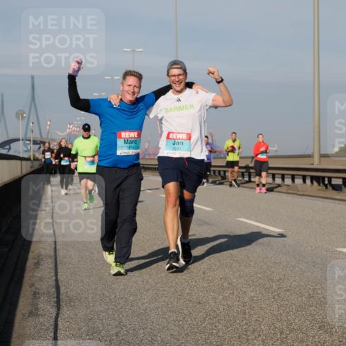 03.10.2025 - Köhlbrandbrückenlauf Fabian Wolf http://msf.ph/oto/9064699 03.10.2025 10:07:51 Position 3 1814, 3234 meine-sportfotos.de