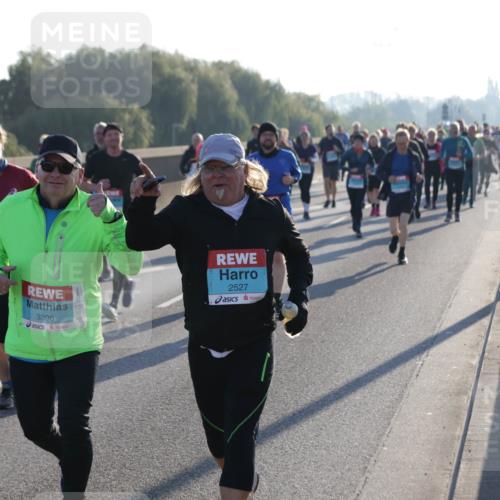 03.10.2025 - Köhlbrandbrückenlauf Jannik Wohlers http://msf.ph/oto/9064700 03.10.2025 09:25:34 Position 3 3396, 2527 meine-sportfotos.de