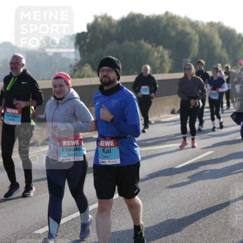 03.10.2025 - Köhlbrandbrückenlauf Jannik Wohlers http://msf.ph/oto/9064732 03.10.2025 09:25:37 Position 3 3442, 3441, 2259 meine-sportfotos.de
