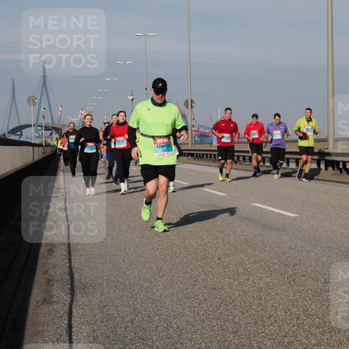 03.10.2025 - Köhlbrandbrückenlauf Fabian Wolf http://msf.ph/oto/9064750 03.10.2025 10:07:54 Position 3  meine-sportfotos.de