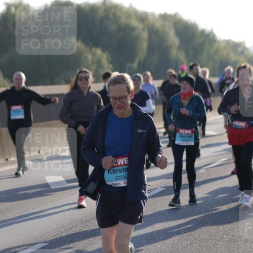03.10.2025 - Köhlbrandbrückenlauf Jannik Wohlers http://msf.ph/oto/9064755 03.10.2025 09:25:38 Position 3 2259 meine-sportfotos.de