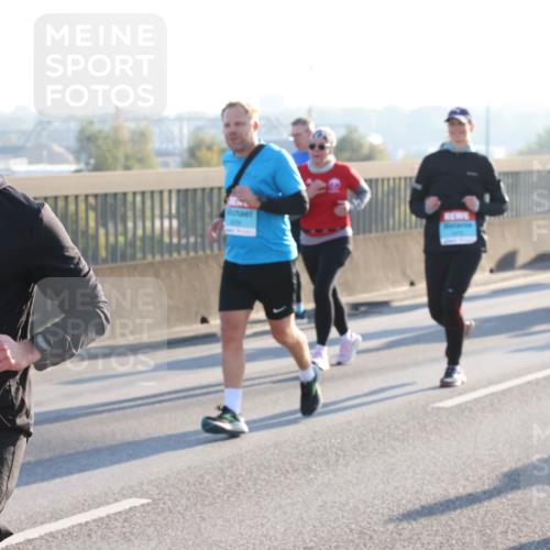 03.10.2025 - Köhlbrandbrückenlauf Lena Gebhardt http://msf.ph/oto/9064768 03.10.2025 09:21:49 Position 1 1764 meine-sportfotos.de