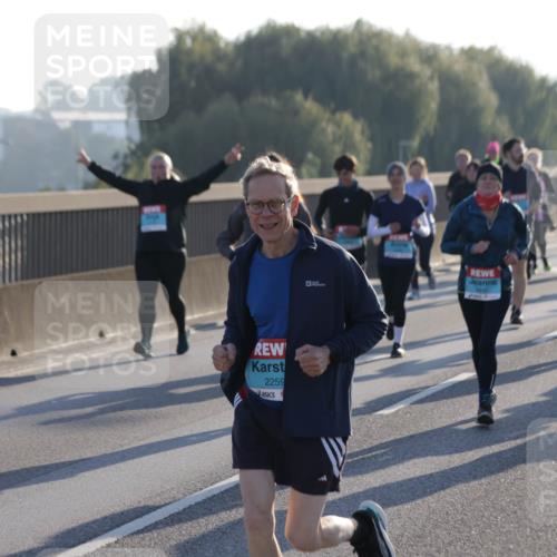 03.10.2025 - Köhlbrandbrückenlauf Jannik Wohlers http://msf.ph/oto/9064769 03.10.2025 09:25:39 Position 3 2259 meine-sportfotos.de