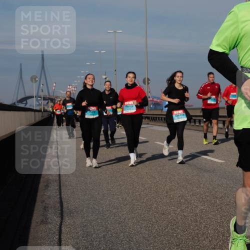 03.10.2025 - Köhlbrandbrückenlauf Fabian Wolf http://msf.ph/oto/9064801 03.10.2025 10:07:57 Position 3 2106, 25 meine-sportfotos.de