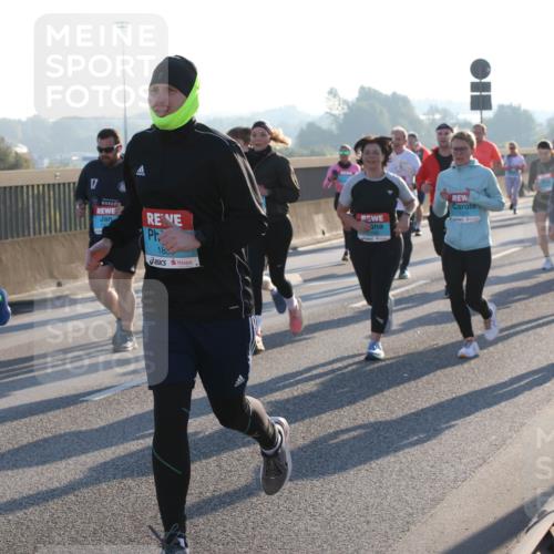 03.10.2025 - Köhlbrandbrückenlauf Lena Gebhardt http://msf.ph/oto/9064811 03.10.2025 09:21:51 Position 1 3157, 2444, 0, 18, 1745 meine-sportfotos.de