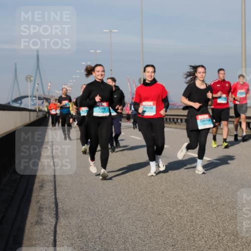 03.10.2025 - Köhlbrandbrückenlauf Fabian Wolf http://msf.ph/oto/9064817 03.10.2025 10:07:58 Position 3  meine-sportfotos.de