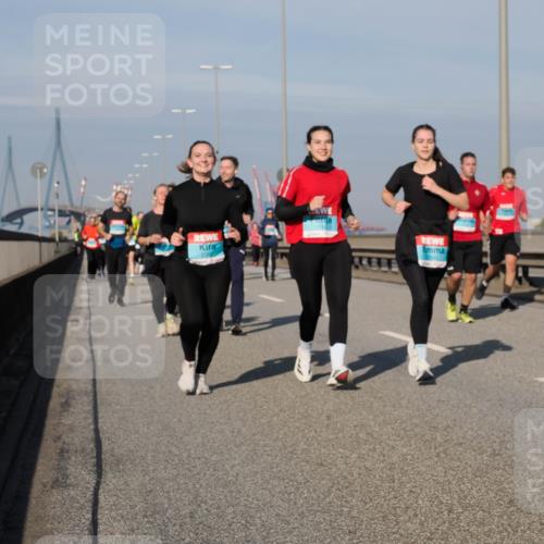 03.10.2025 - Köhlbrandbrückenlauf Fabian Wolf http://msf.ph/oto/9064822 03.10.2025 10:07:58 Position 3  meine-sportfotos.de