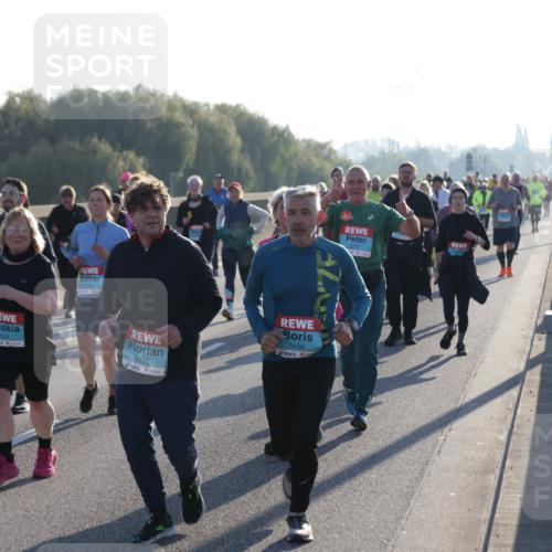 03.10.2025 - Köhlbrandbrückenlauf Jannik Wohlers http://msf.ph/oto/9064833 03.10.2025 09:25:43 Position 3 2504, 3437, 3438 meine-sportfotos.de