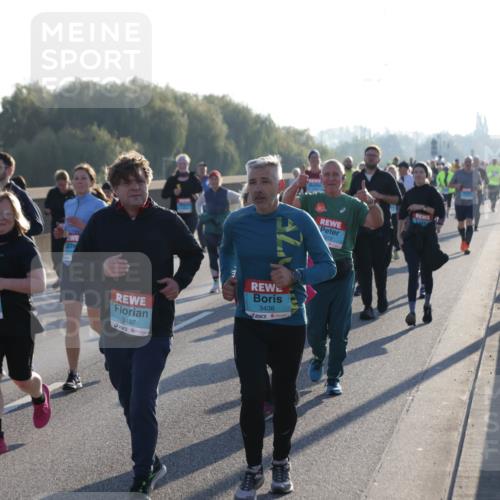 03.10.2025 - Köhlbrandbrückenlauf Jannik Wohlers http://msf.ph/oto/9064840 03.10.2025 09:25:43 Position 3 2504, 3437, 3438 meine-sportfotos.de