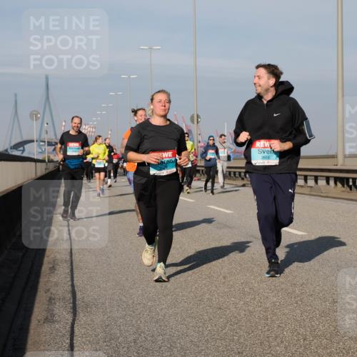 03.10.2025 - Köhlbrandbrückenlauf Fabian Wolf http://msf.ph/oto/9064870 03.10.2025 10:08:01 Position 3 2586, 2655 meine-sportfotos.de