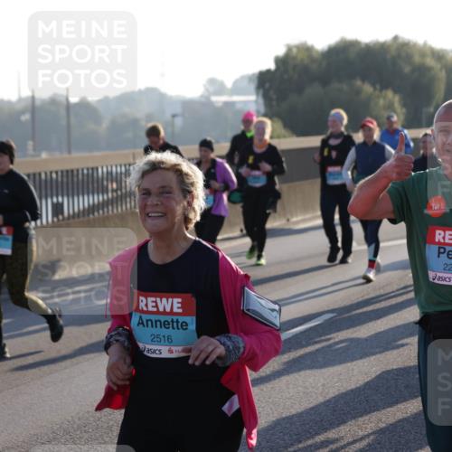 03.10.2025 - Köhlbrandbrückenlauf Jannik Wohlers http://msf.ph/oto/9064877 03.10.2025 09:25:46 Position 3 2763, 2516, 2272 meine-sportfotos.de