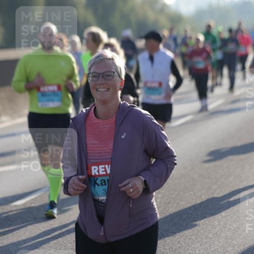 03.10.2025 - Köhlbrandbrückenlauf Jannik Wohlers http://msf.ph/oto/9064886 03.10.2025 09:25:48 Position 3 3 meine-sportfotos.de
