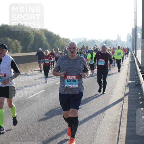 03.10.2025 - Köhlbrandbrückenlauf Jannik Wohlers http://msf.ph/oto/9064922 03.10.2025 09:25:52 Position 3 3292, 3293, 2513 meine-sportfotos.de