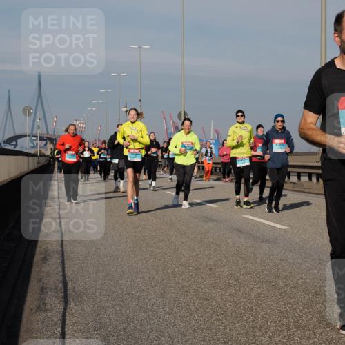 03.10.2025 - Köhlbrandbrückenlauf Fabian Wolf http://msf.ph/oto/9064958 03.10.2025 10:08:06 Position 3 2090 meine-sportfotos.de
