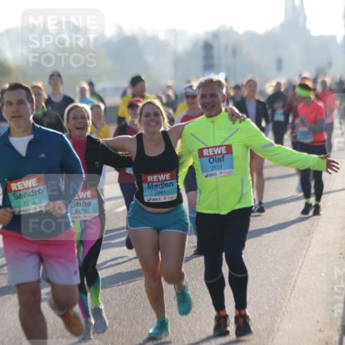 03.10.2025 - Köhlbrandbrückenlauf Jannik Wohlers http://msf.ph/oto/9064966 03.10.2025 09:25:57 Position 3 2803, 2115, 2419, 2261, 2412 meine-sportfotos.de