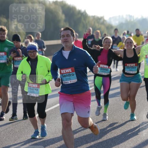 03.10.2025 - Köhlbrandbrückenlauf Jannik Wohlers http://msf.ph/oto/9065006 03.10.2025 09:25:59 Position 3 2603, 2115, 2419, 2261, 2412 meine-sportfotos.de