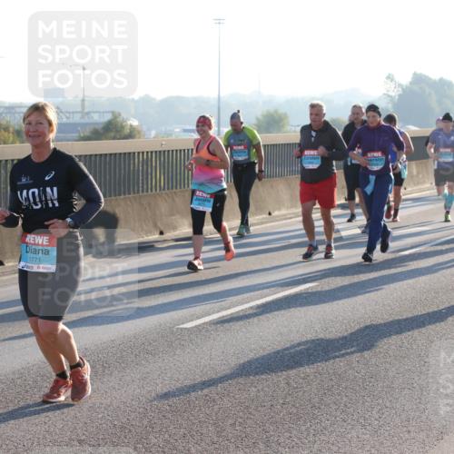 03.10.2025 - Köhlbrandbrückenlauf Lena Gebhardt http://msf.ph/oto/9065007 03.10.2025 09:22:07 Position 1 1771 meine-sportfotos.de