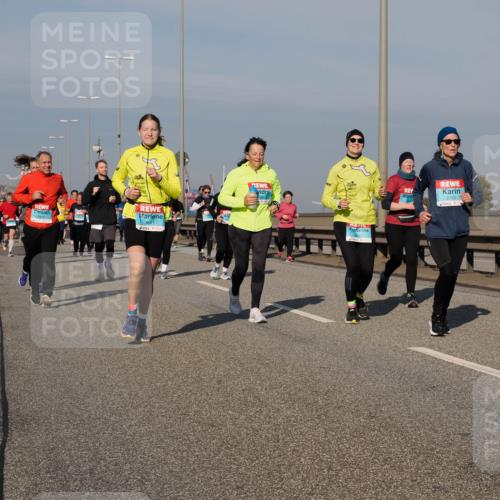 03.10.2025 - Köhlbrandbrückenlauf Fabian Wolf http://msf.ph/oto/9065008 03.10.2025 10:08:08 Position 3 2835, 2752 meine-sportfotos.de