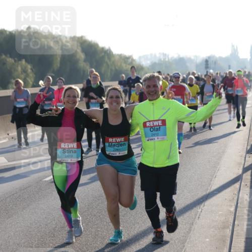 03.10.2025 - Köhlbrandbrückenlauf Jannik Wohlers http://msf.ph/oto/9065037 03.10.2025 09:26:01 Position 3 2603, 2419, 2261, 2412 meine-sportfotos.de