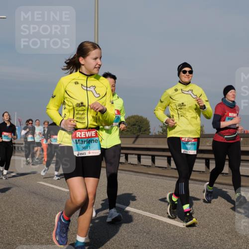 03.10.2025 - Köhlbrandbrückenlauf Fabian Wolf http://msf.ph/oto/9065054 03.10.2025 10:08:11 Position 3 3611, 3612, 27 meine-sportfotos.de