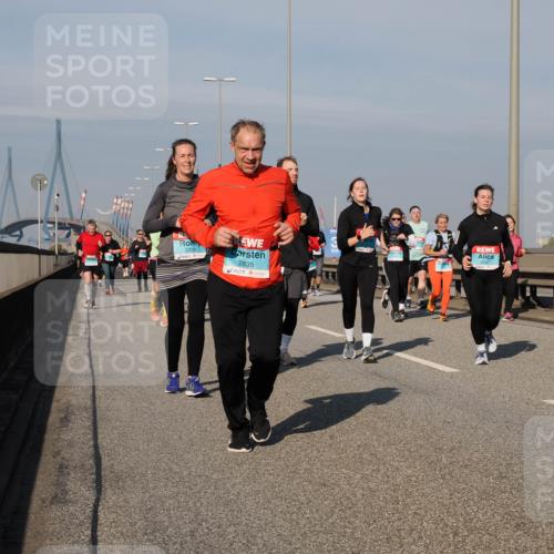 03.10.2025 - Köhlbrandbrückenlauf Fabian Wolf http://msf.ph/oto/9065062 03.10.2025 10:08:12 Position 3 2320, 2835 meine-sportfotos.de